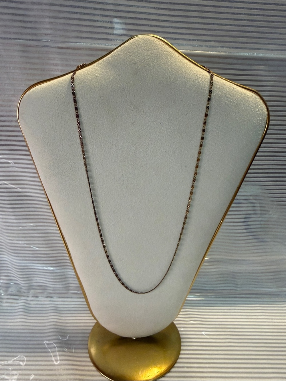 Source Unknown Delicate Gold-Tone Twisted Chain Necklace